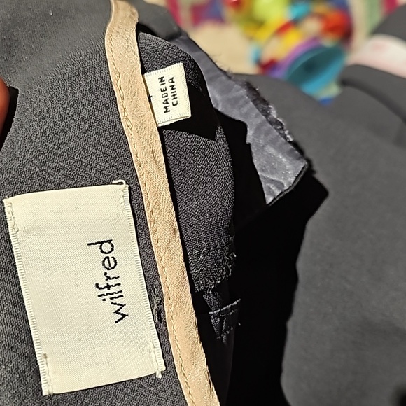 🌞Aritzia Wilfred Chambéry Pant Crepe High Rise Pleated Pants Gray Size 4 - Picture 6 of 7